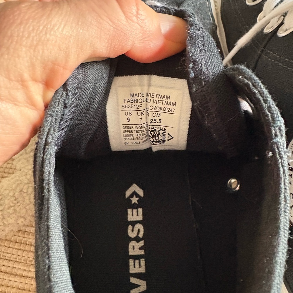 Converse - Picture 5 of 5
